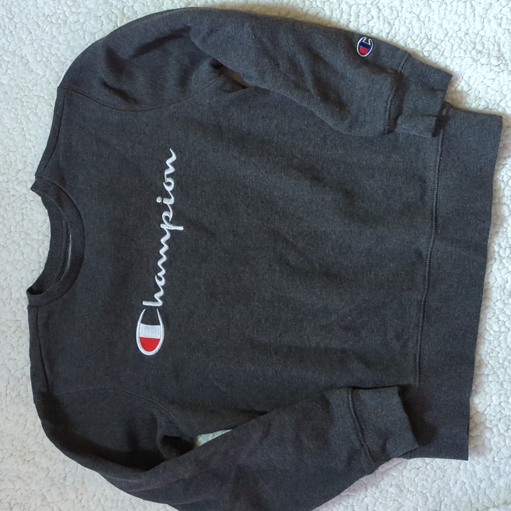 Boys Champion Sweatshirt size M